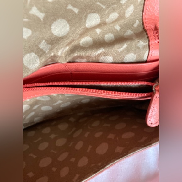 BRIGHTON 🪸CORAL🪸 💯% GENUINE LEATHER TOTE BAG & MATCHING WALLET SET 🌟EUC🌟 - Picture 13 of 16